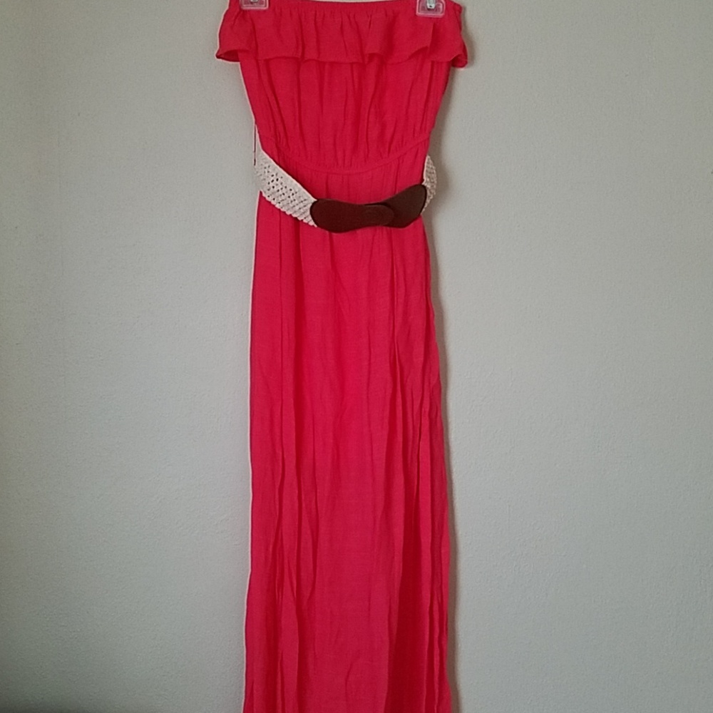 Belted Strapless maxi dress